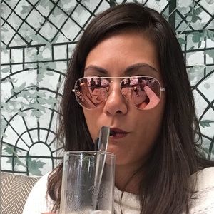 Meet your Posher, Malia